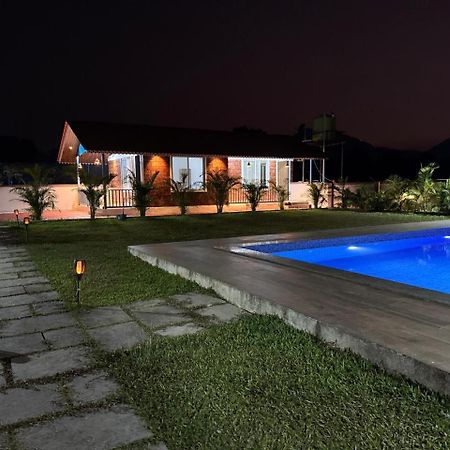 S K Farm Villa Poinad Buitenkant foto